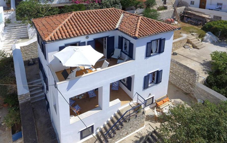 Options House Villa Hydra  Exterior photo